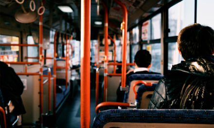 Investigadores de la PTI Mobility publican un artículo sobre ventilación en los autobuses