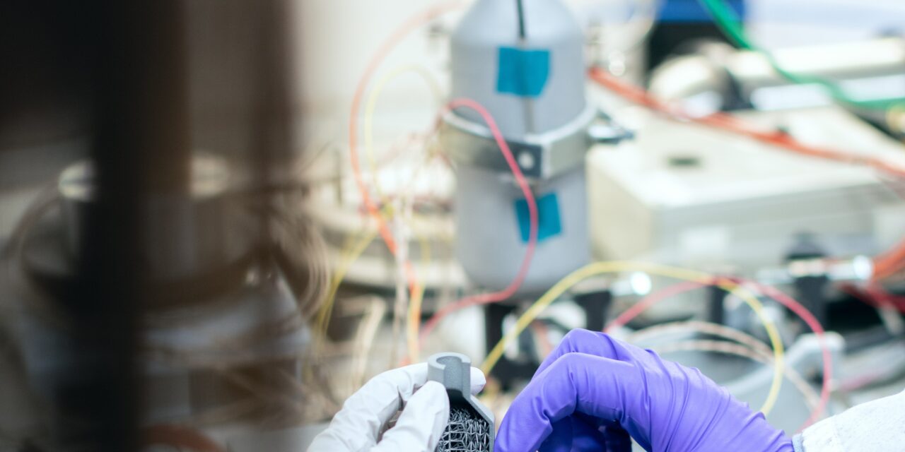 La PTI + TransEner publica un estudio que permitirá el diseño de componentes de baterías de flujo redox más eficaces