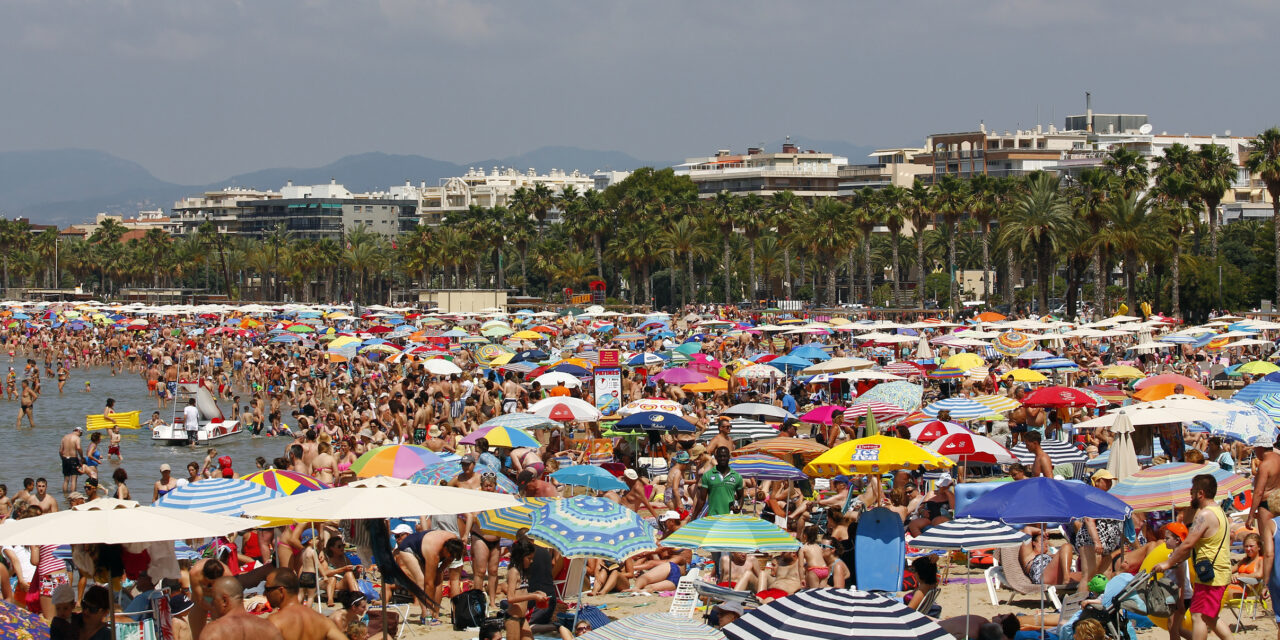 Un estudio propone fijar las vacaciones en julio como medida eficaz frente al cambio climático